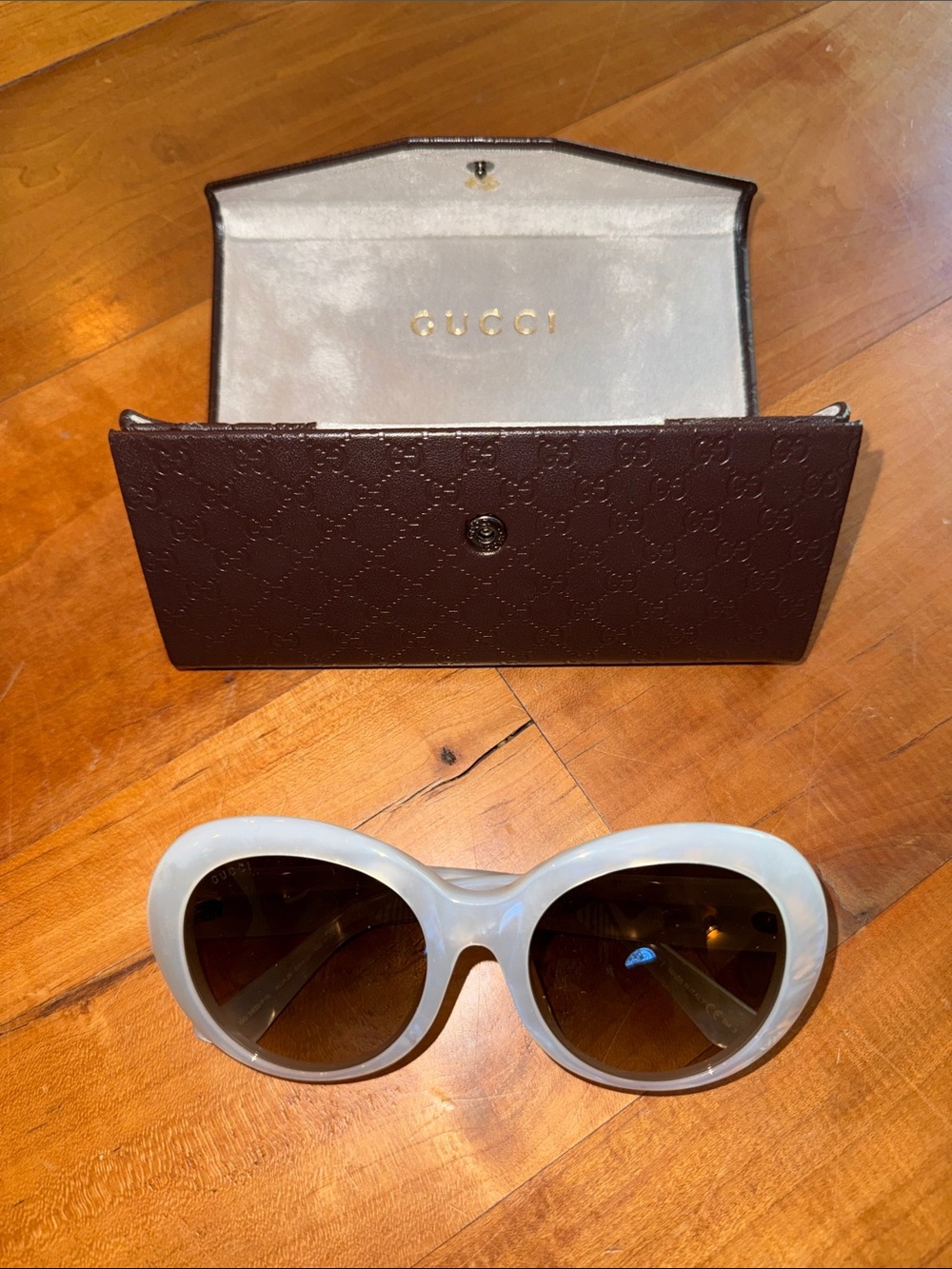 Gucci White Oversized Round Women's Sunglasses with Gradient Lenses